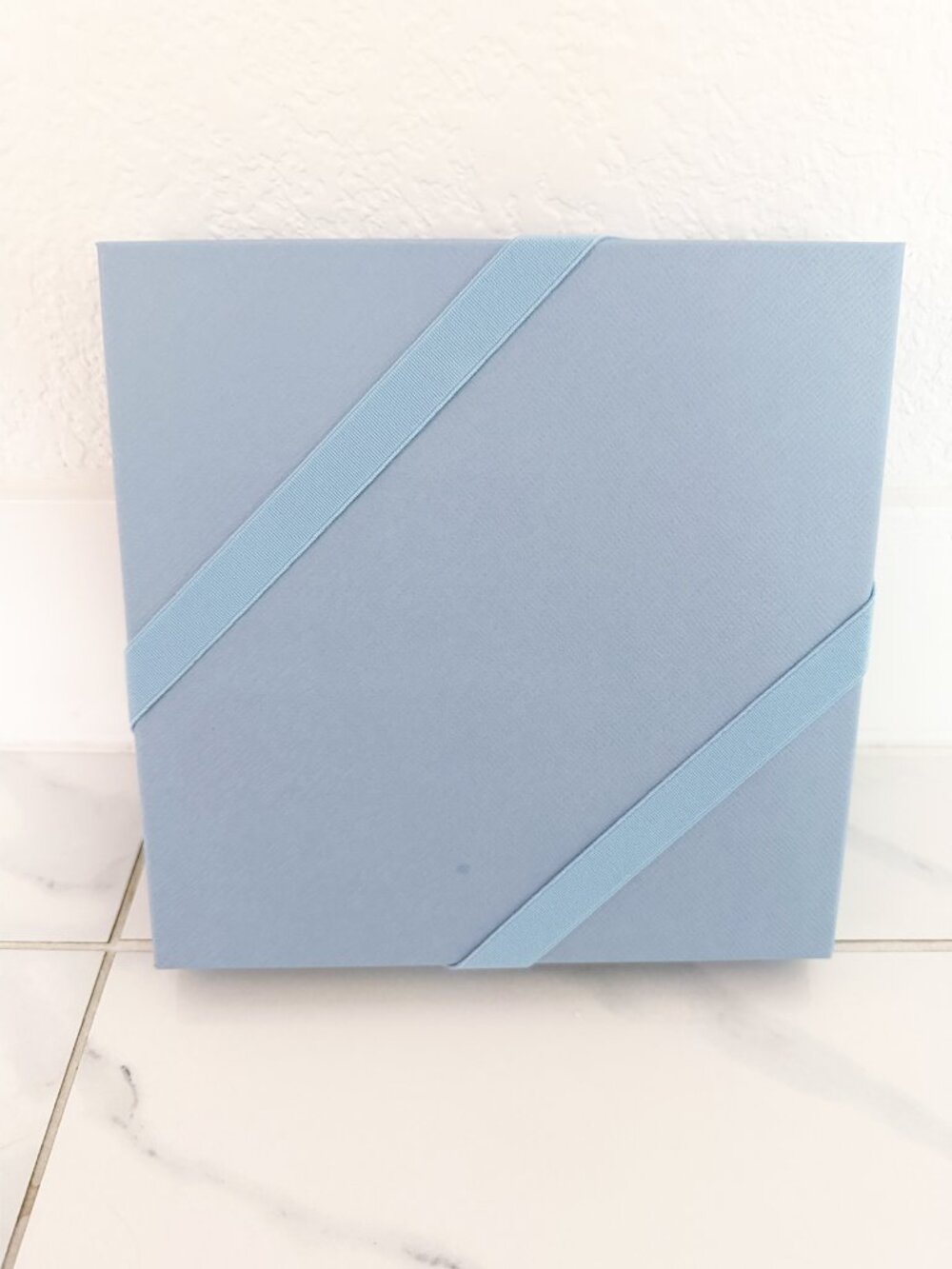 PRADA Gift Box New 10x10x1.5 in blue - Picture 4 of 7